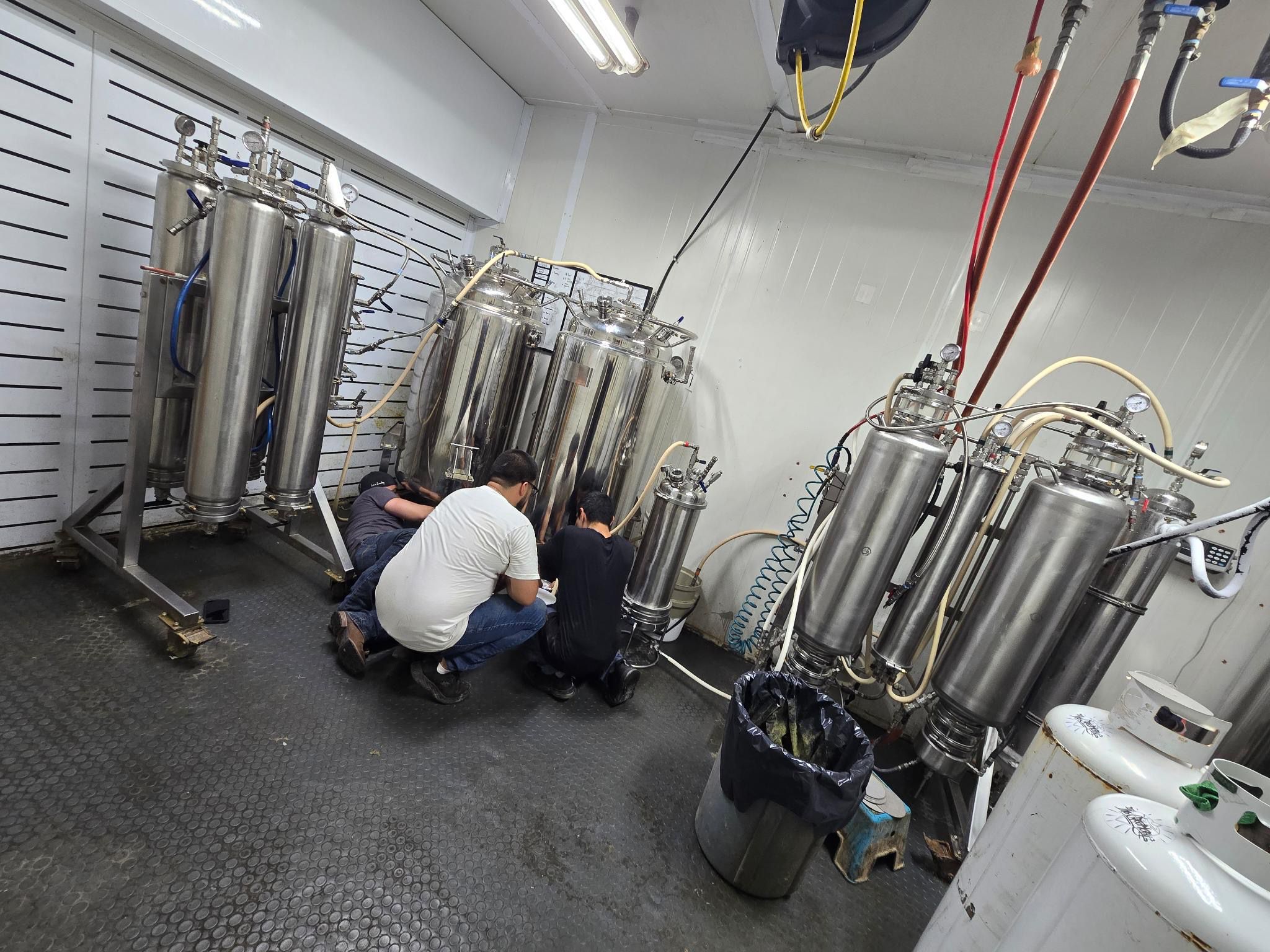 On-Site Installation of Closed-Loop Extraction Columns